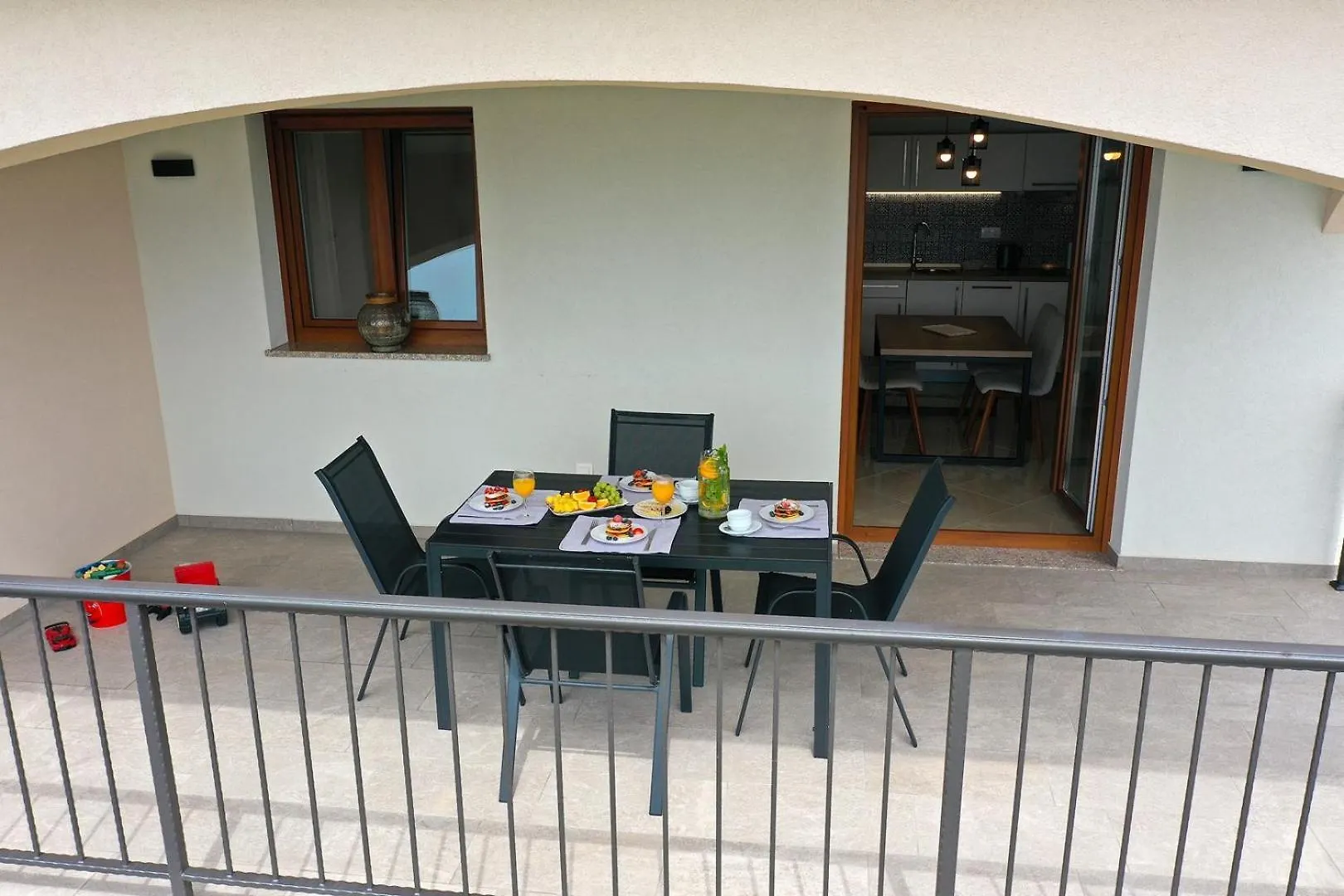 Guest house Apartments With Sea View Dramalj Croatia
